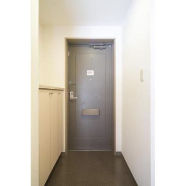 玄関　※写真は同タイプ住戸です。