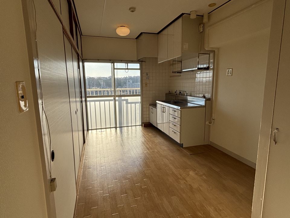 居室・リビング　ＤＫにも収納あり