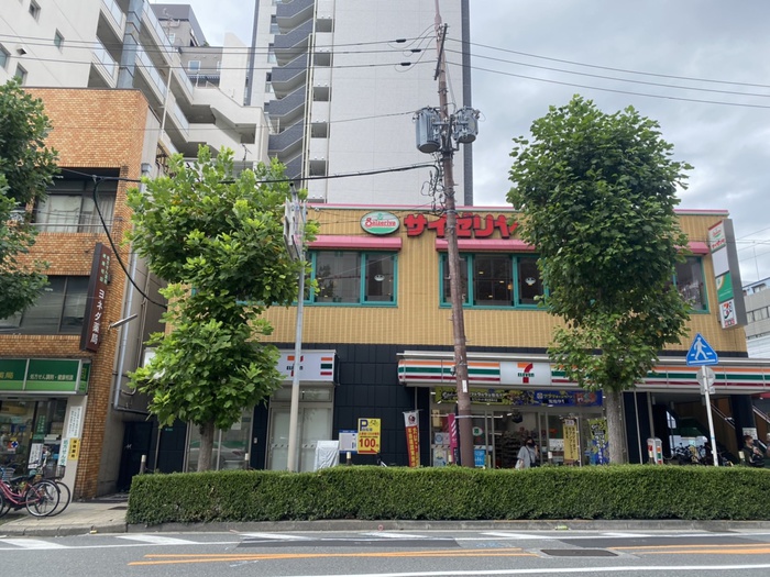 飲食店　サイゼリヤ（飲食店）まで300m