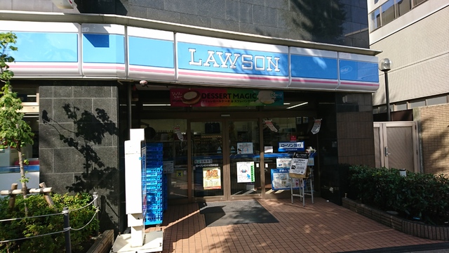 コンビニ　ローソン代々木西参道店（コンビニ）まで180m