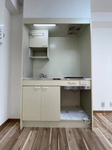 キッチン　コンパクトなキッチンで掃除もラクラク