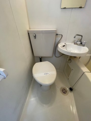 トイレ　トイレもきれいです