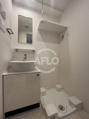 洗面設備　エスリード大阪デュアルゲート　洗面台