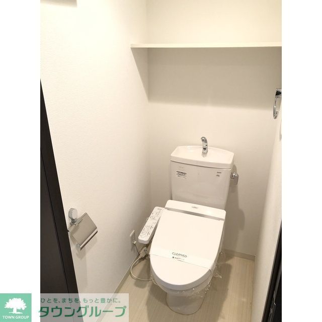 トイレ　温水洗浄便座付き