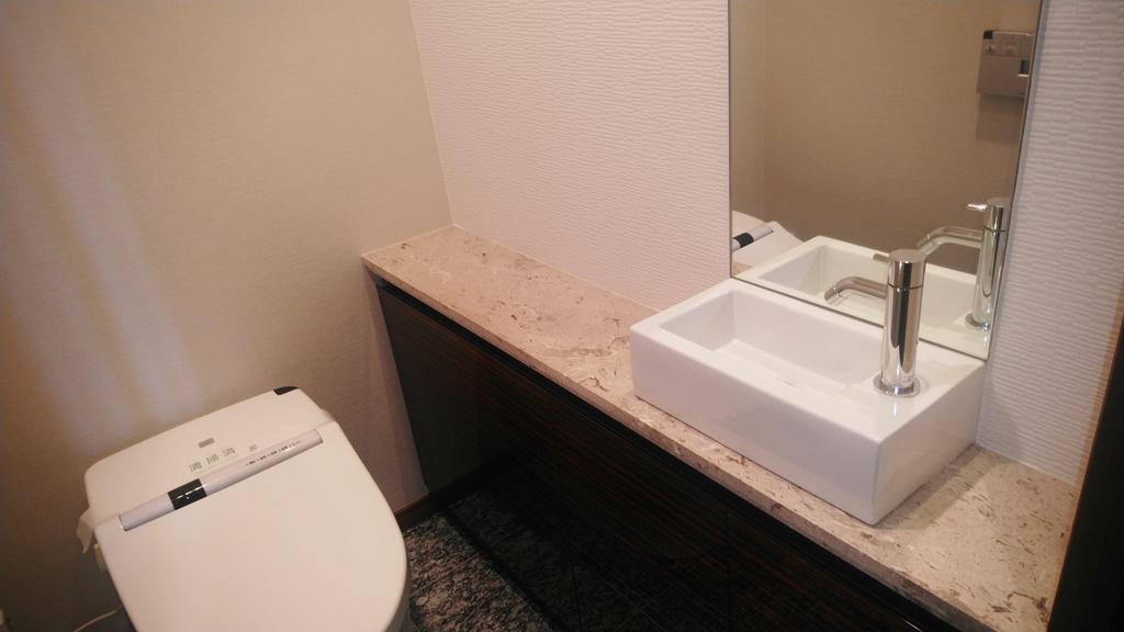 トイレ　参考写真