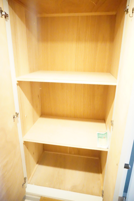収納　奥行きのある収納付！増えがちな荷物をスッキリ収納できます！