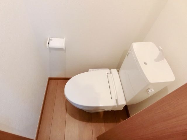 トイレ　★シャワートイレ★