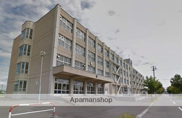 中学校　太平中学校（中学校）まで595m