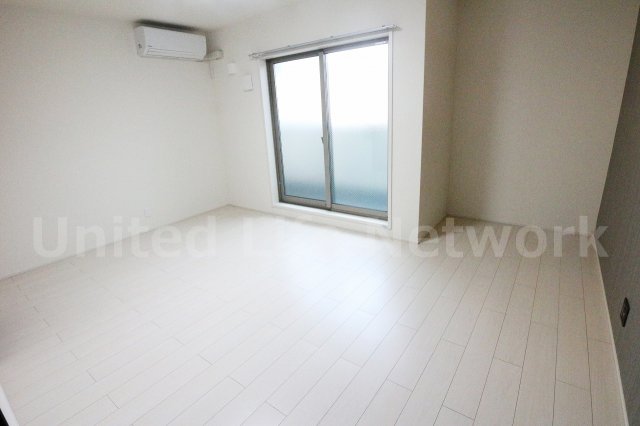 その他部屋・スペース　明るく開放感のある居室で、自分だけのくつろぎ空間を。