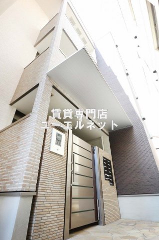 建物外観　シンプルで洗練されたデザインが毎日の暮らしに心地よさをプラス