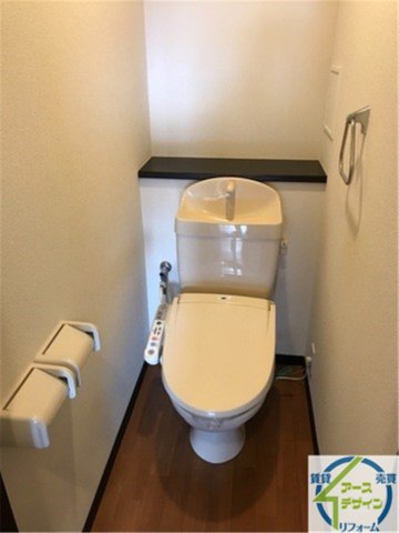 トイレ　パース写真