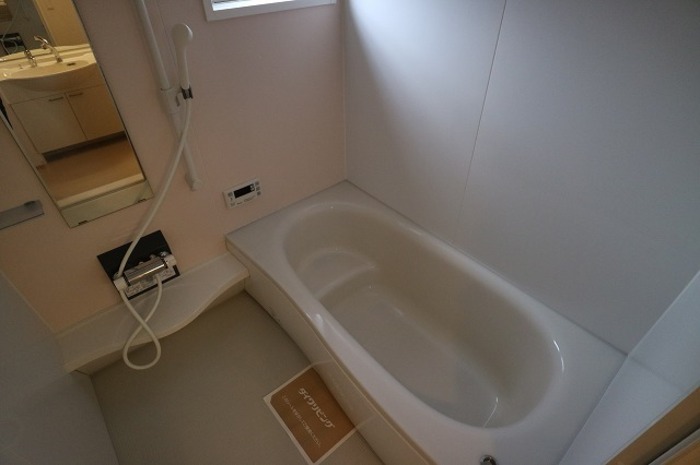 バス・シャワールーム　浴室乾燥機・追い焚き付き