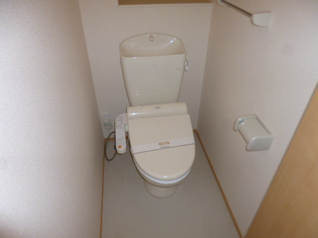 トイレ　ウォシュレット付き