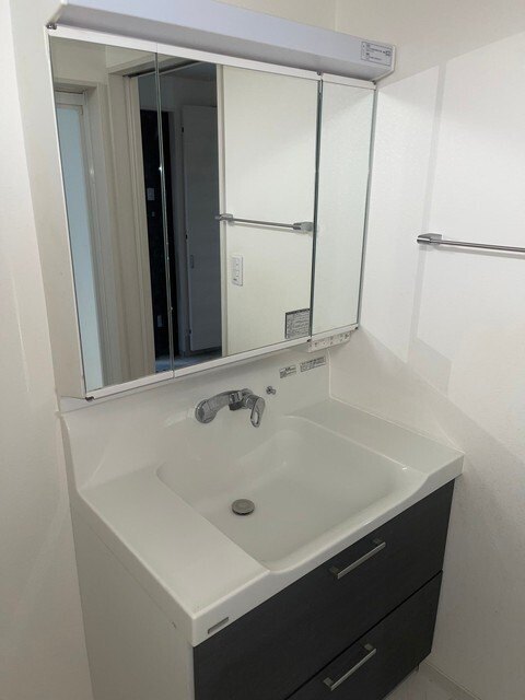 洗面設備　洗面化粧台