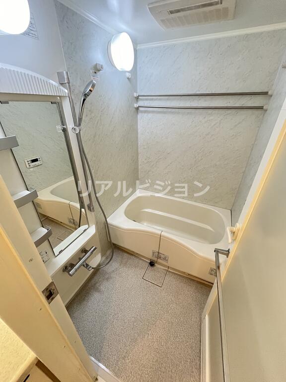 バス・シャワールーム　他部屋参考写真