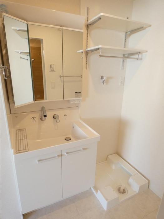 洗面設備　洗髪洗面化粧台・室内洗濯機置き場