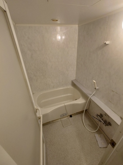 バス・シャワールーム　同タイプ