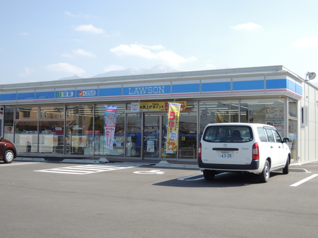 コンビニ　ローソン 新居浜滝の宮町店（コンビニ）まで730m