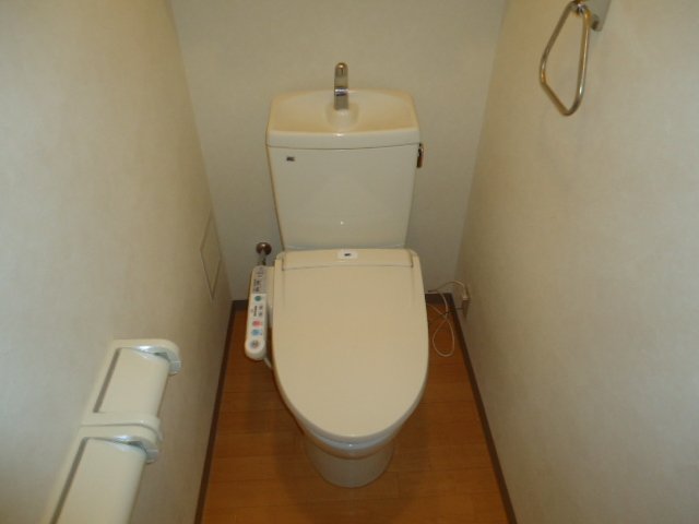 トイレ　シャワー付トイレ