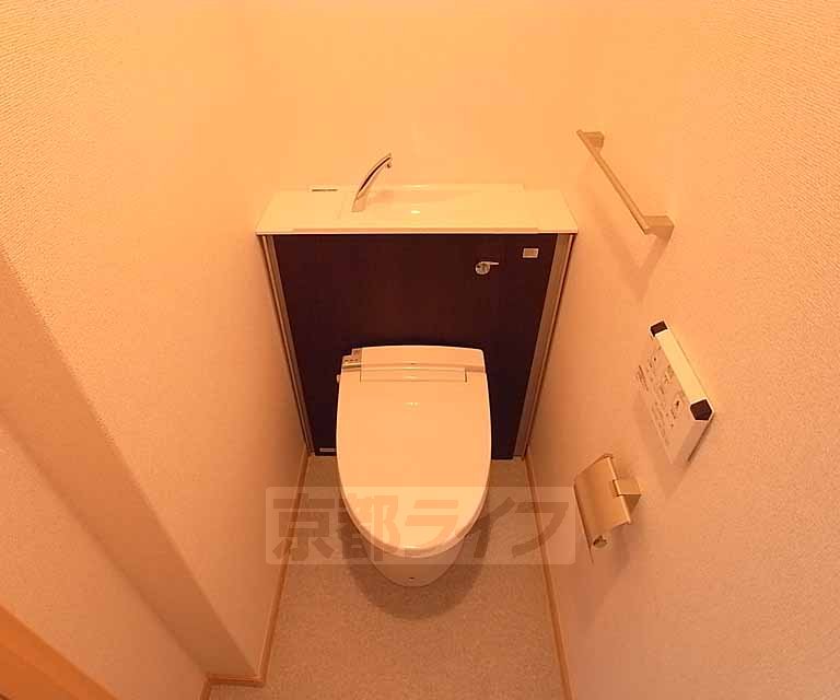 トイレ　清潔感のあるトイレです。