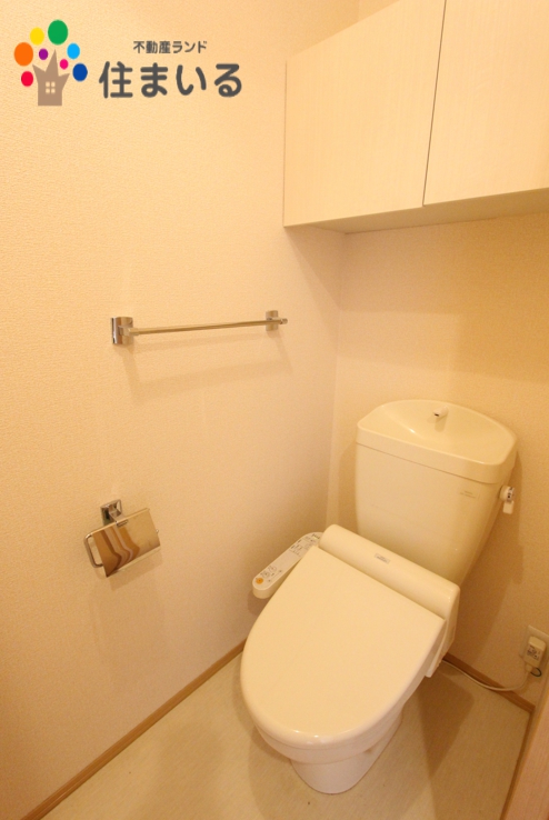 トイレ　※写真は同社同型タイプとなります