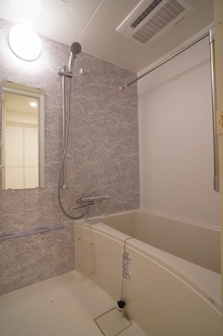バス・シャワールーム　風呂