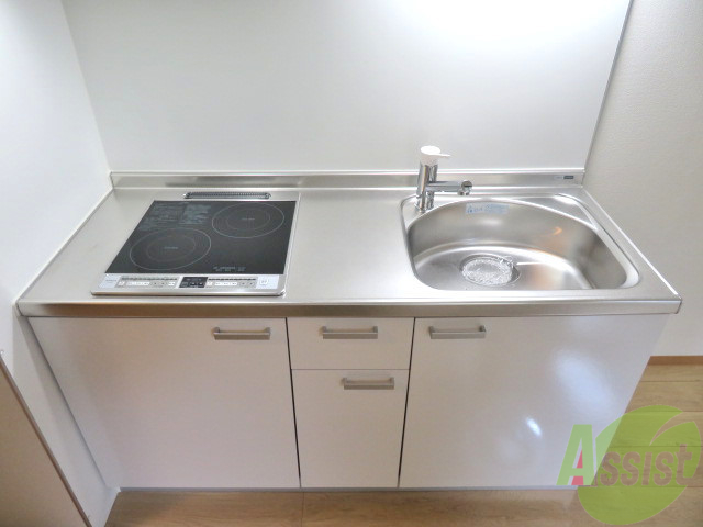 キッチン　ＩＨクッキングヒーターつきのキッチンで、お料理も楽しく。