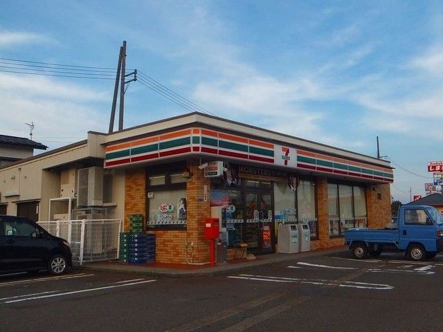コンビニ　セブンイレブン上越五智国府店（コンビニ）まで1000m