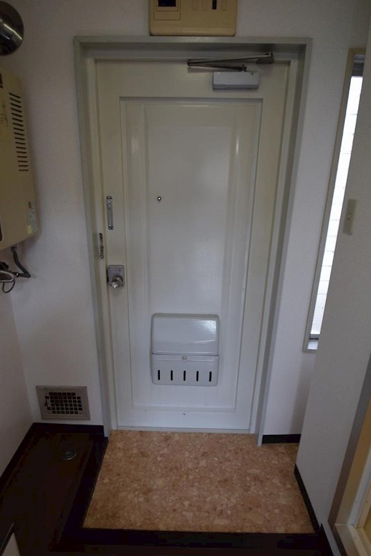 玄関　別部屋参照