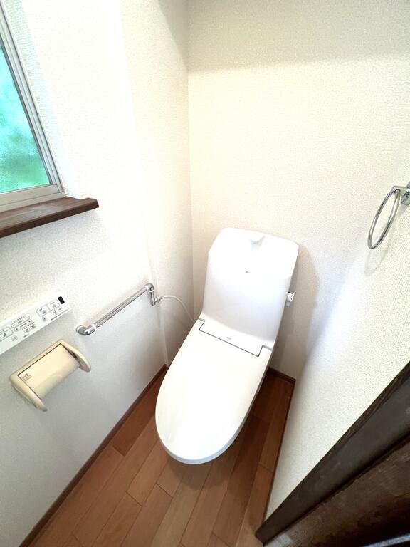 トイレ　未使用の温水洗浄便座♪