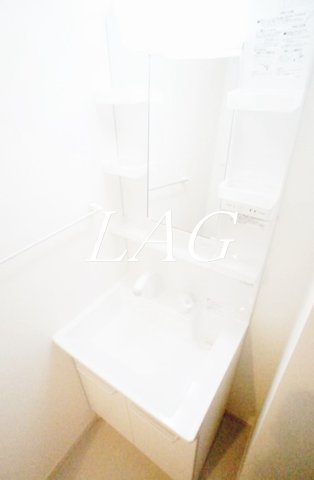 洗面設備　独立洗面台です。