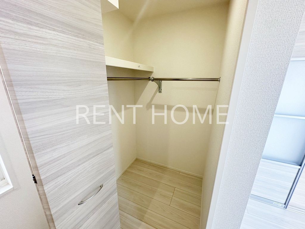 収納　ウォークインクローゼット