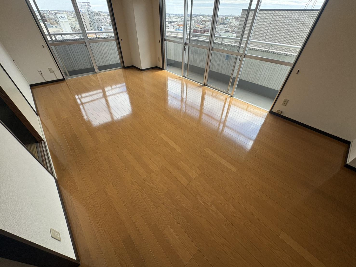 居室・リビング　【902号室の室内写真】