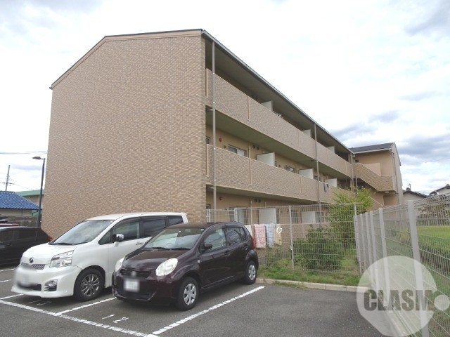 建物外観　静かな住環境です♪