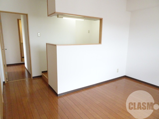 居室・リビング　カウンターキッチンです♪