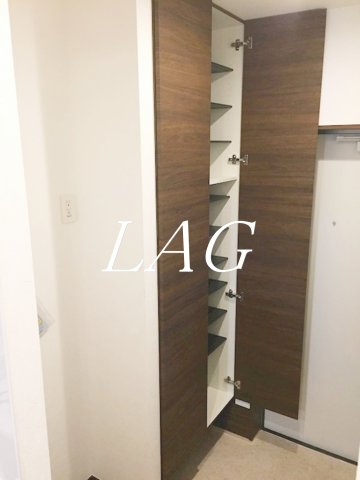 玄関　玄関です。