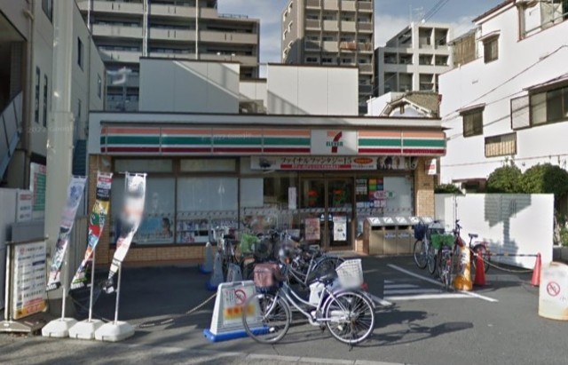 コンビニ　セブンイレブン　吹田片山1丁目店（コンビニ）まで130m