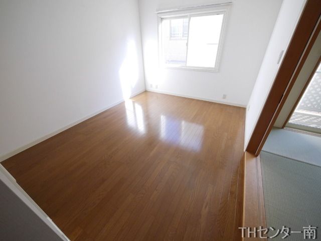 居室・リビング　※別部屋参考写真です