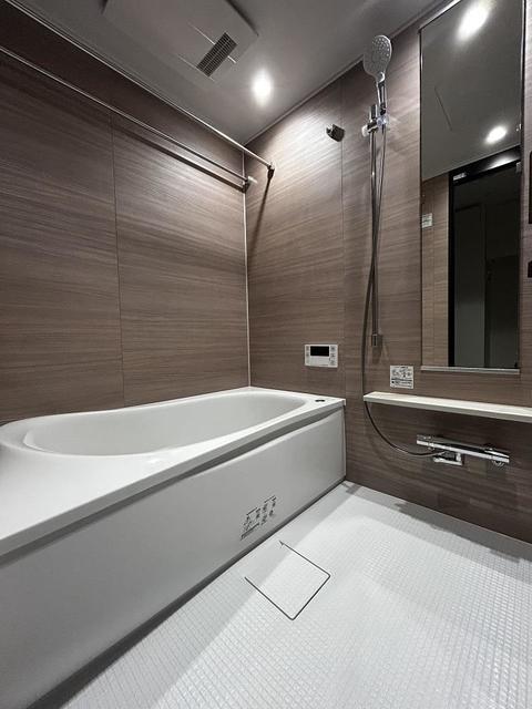 バス・シャワールーム　※写真は同タイプ住戸です。