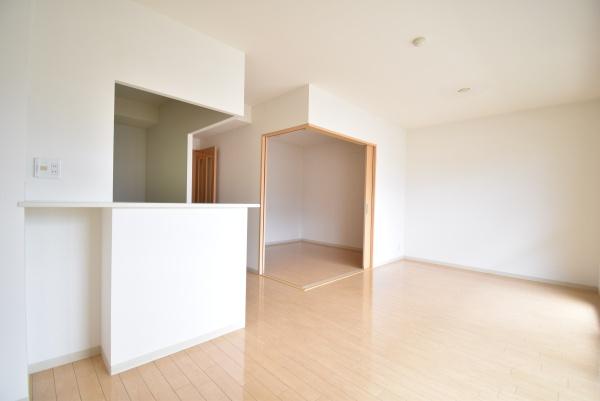 居室・リビング　※同物件別室※