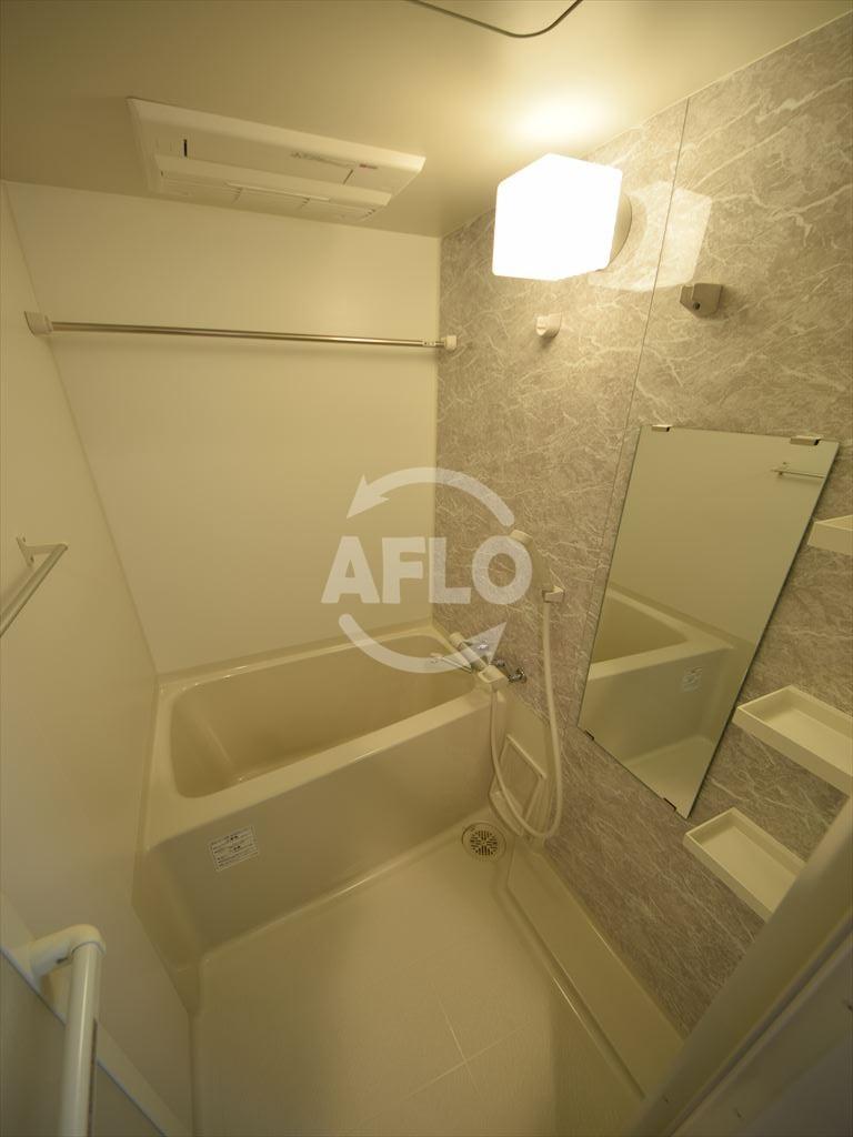 バス・シャワールーム　サムティ阿波座ベルシア　清潔感のあるお風呂はうれしいです