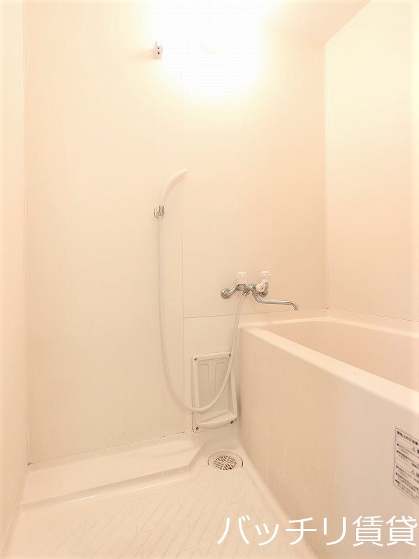 バス・シャワールーム　画像は別号室イメージの為、現況を優先いたします。