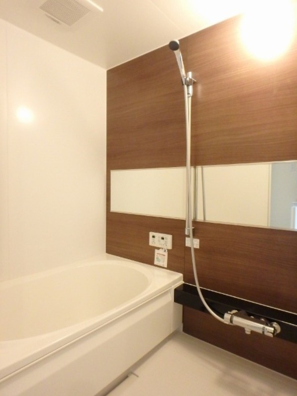 バス・シャワールーム　図面と現状に相違がある場合には現状を優先