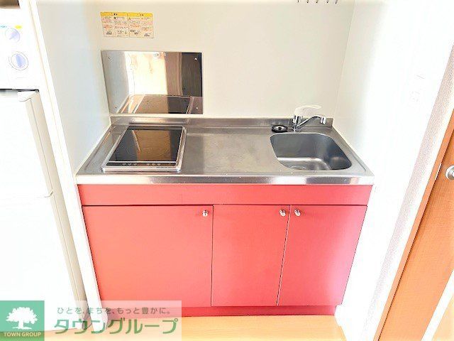 キッチン　同タイプ代表写真となり設備仕様は一部異なる場合があります。