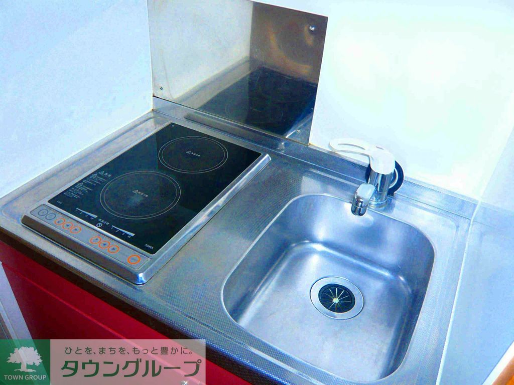 キッチン　安全設計の電磁調理器です。