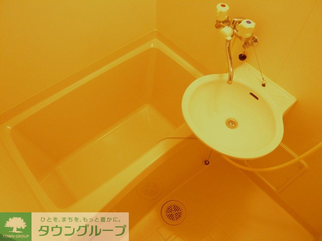 バス・シャワールーム　バス・トイレ別々です！