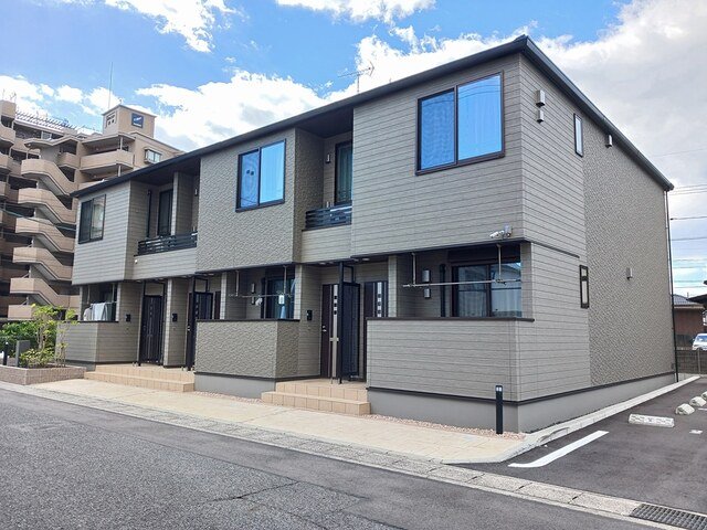 建物外観　落ち着いた雰囲気の外観です