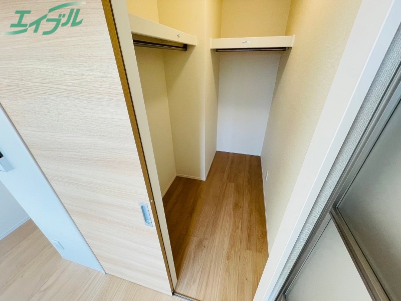 収納　同型参考写真