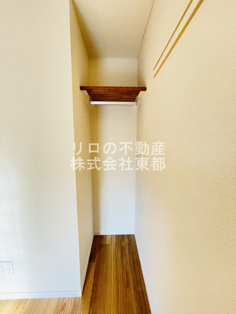 収納　パイプハンガー付き☆畳まず衣類を掛けることができます♪