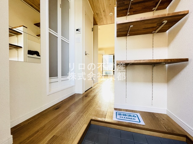 玄関　玄関から見たお部屋です☆